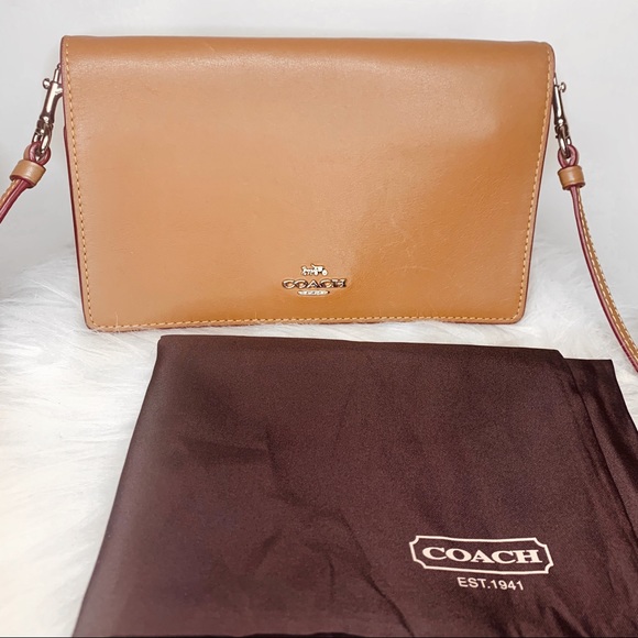 ❌SOLD❌ Coach Leather Crossbody Bag (with dust bag) - Picture 3 of 9